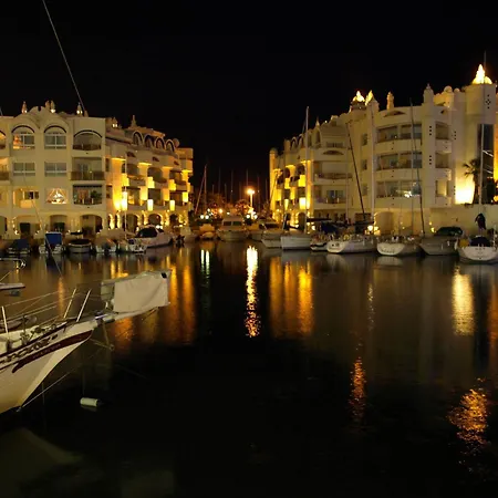 Lujoso Adosado Familiar En La Costa Del Sol Benalmádena